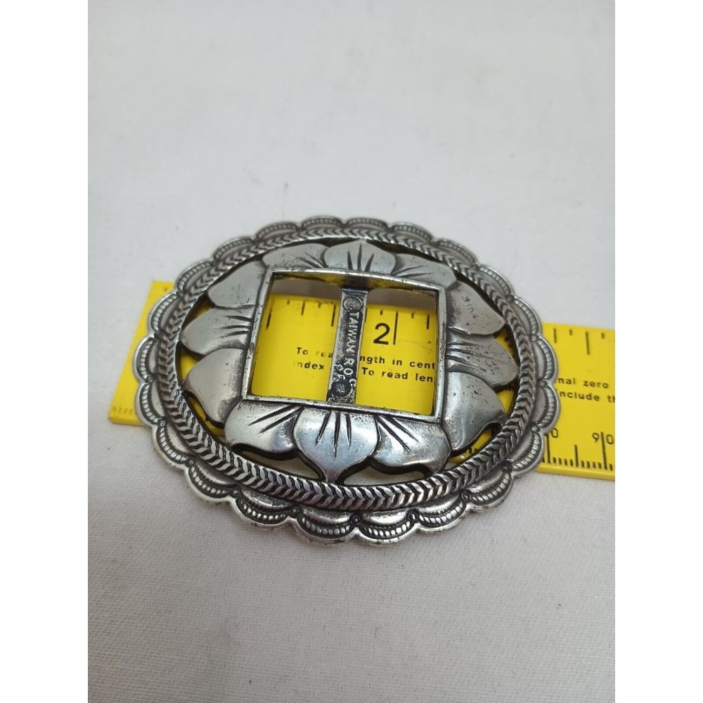 VTG 90 Floral Belt Buckle R.O.C Taiwan Silver Toned Etched Detailed 1” Strap EUC